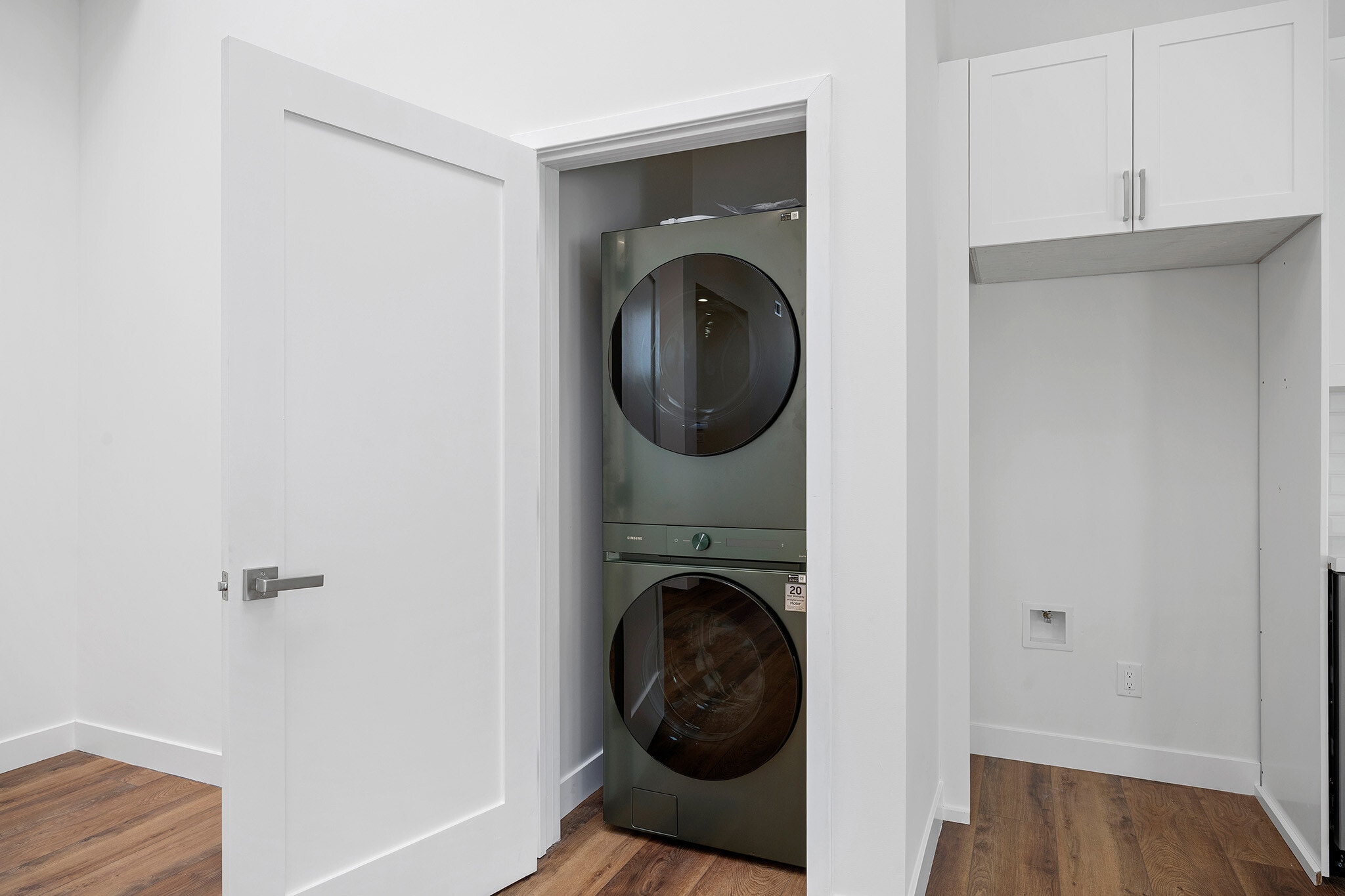 Building Photo - 13010 Hartland St