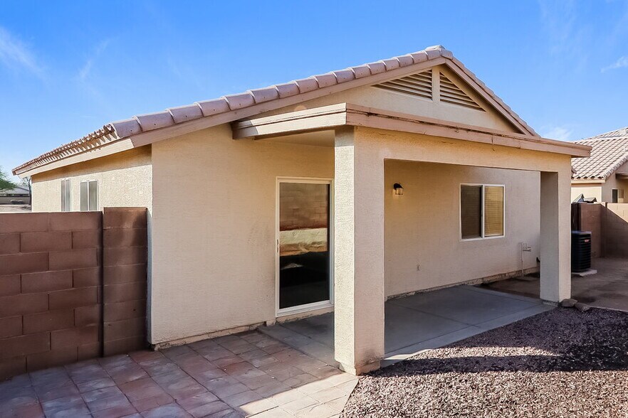 Building Photo - 12024 W Rosewood Dr