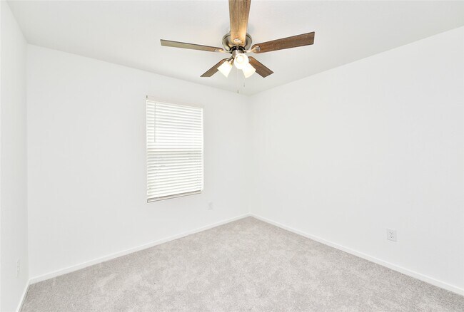 Building Photo - 10218 Prairie Dunes Ln