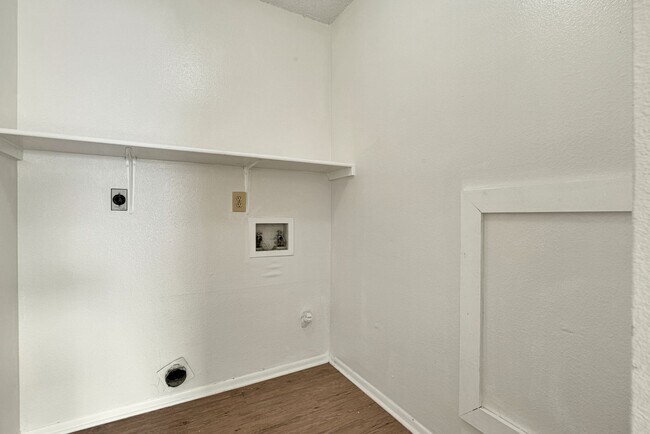 Building Photo - 13343 Pecan Glade