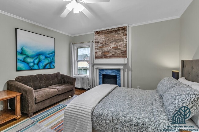Building Photo - Furnished 4-Bedroom, 2.5-Bath Apartment near Elmwood Village