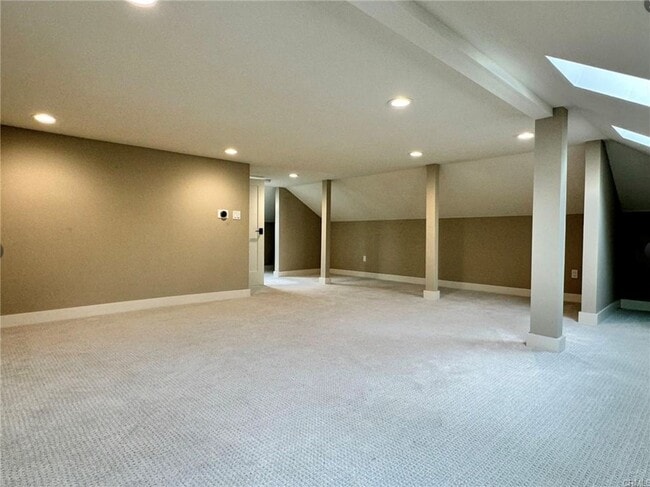 Building Photo - 1616 N Ogden Dr
