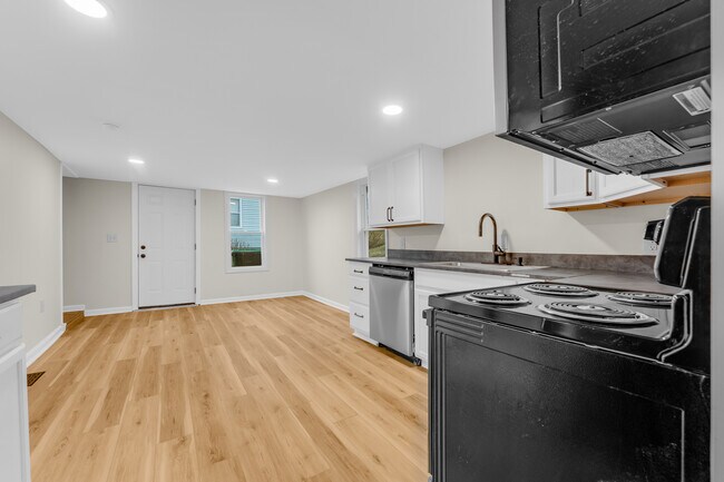 Building Photo - 1251 Richwood Ave