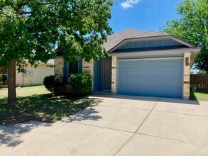 Building Photo - 4605 Acers Ln