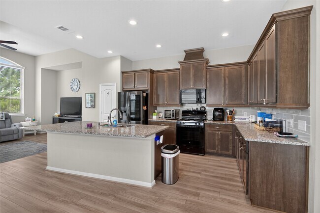 Building Photo - 16207 Northern Cardinal Ln