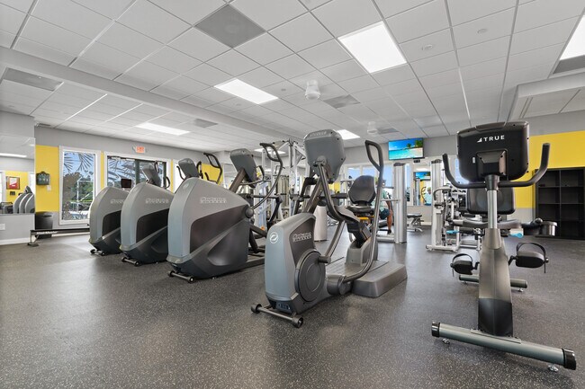 Building Photo - 7701 Pine Island Way