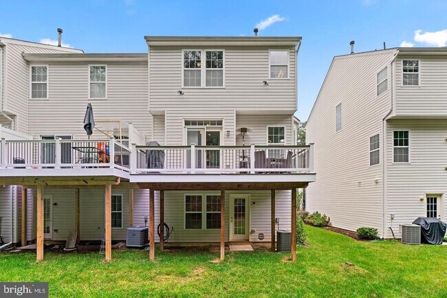 Building Photo - 7592 Cherrybark Oak Ln