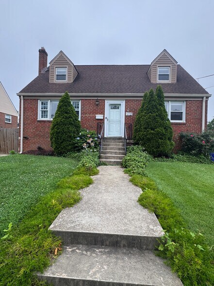 Primary Photo - 12720 Feldon St