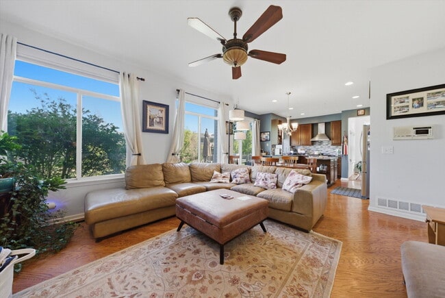 Building Photo - Stunning Mundelein Home on a Quiet Cul-de-Sac with Pond Views