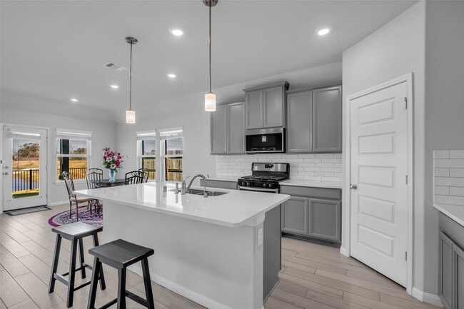 Building Photo - 1202 Oak Barrel Run