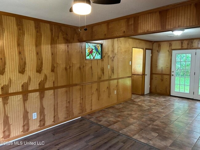 Building Photo - 2675 Ridgewood Cove