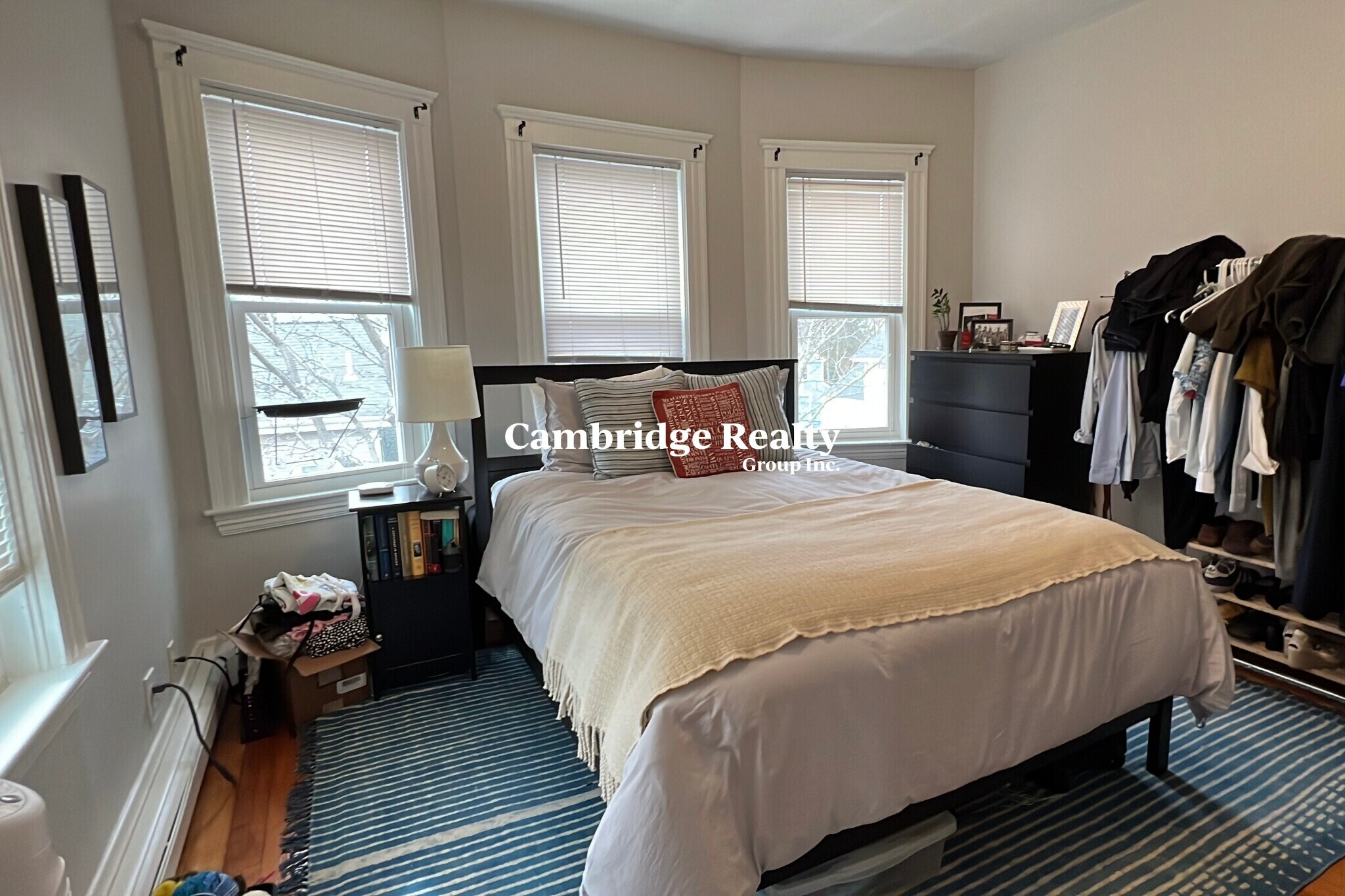 Building Photo - 96 Columbia St