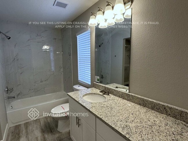 Building Photo - 5545 N Gibraltar St