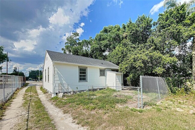 Building Photo - 2938 Avenue G NW