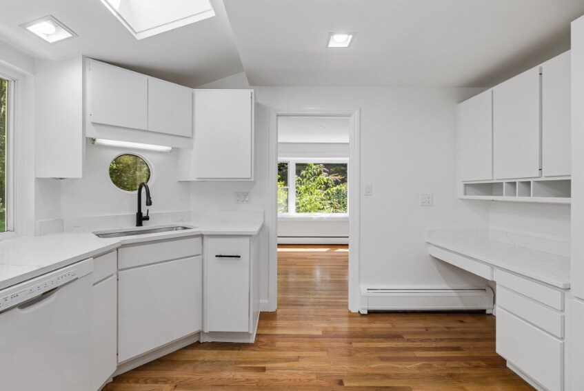 Building Photo - 24 Tyler Rd