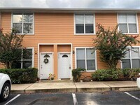 Building Photo - 3920 SW 20th Ave