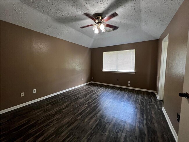 Building Photo - 630 Spring Breeze St