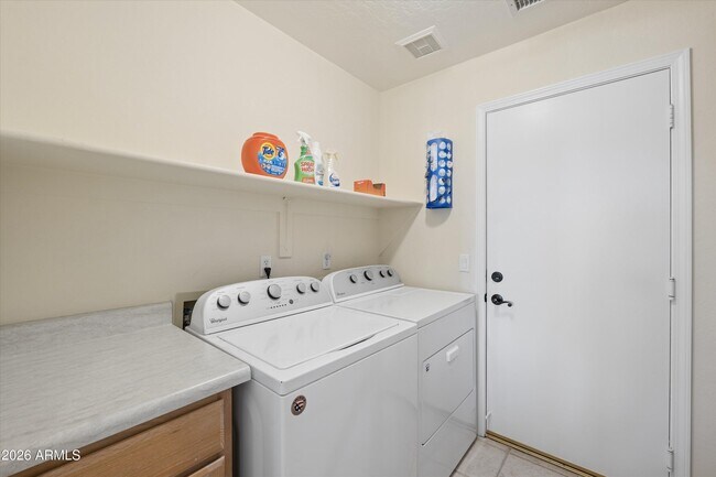 Building Photo - 4343 E Mossman Rd