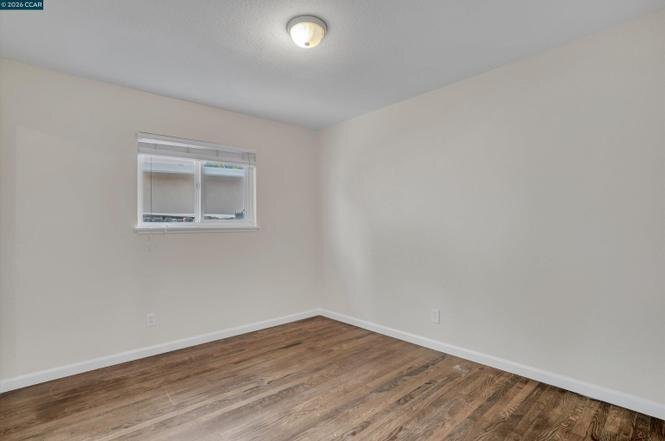 Building Photo - 753 Castle Ct