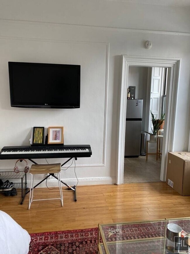 Building Photo - BREVOORT PLACE