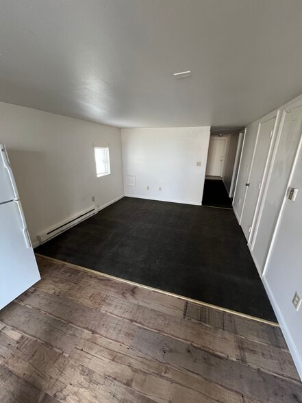 living room - 231 High St