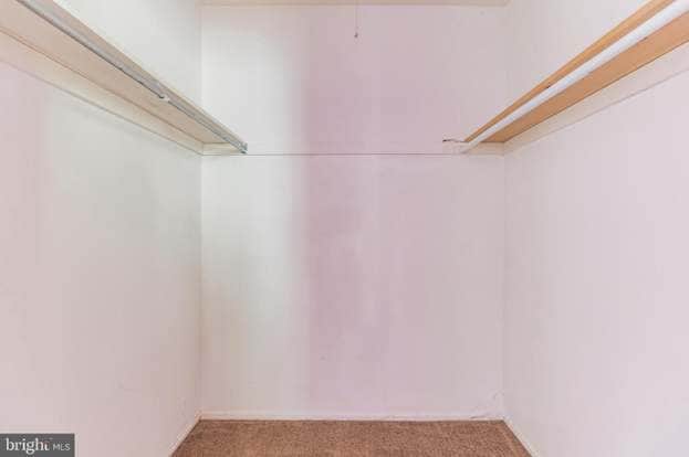 Building Photo - 1805 Bromley Estate
