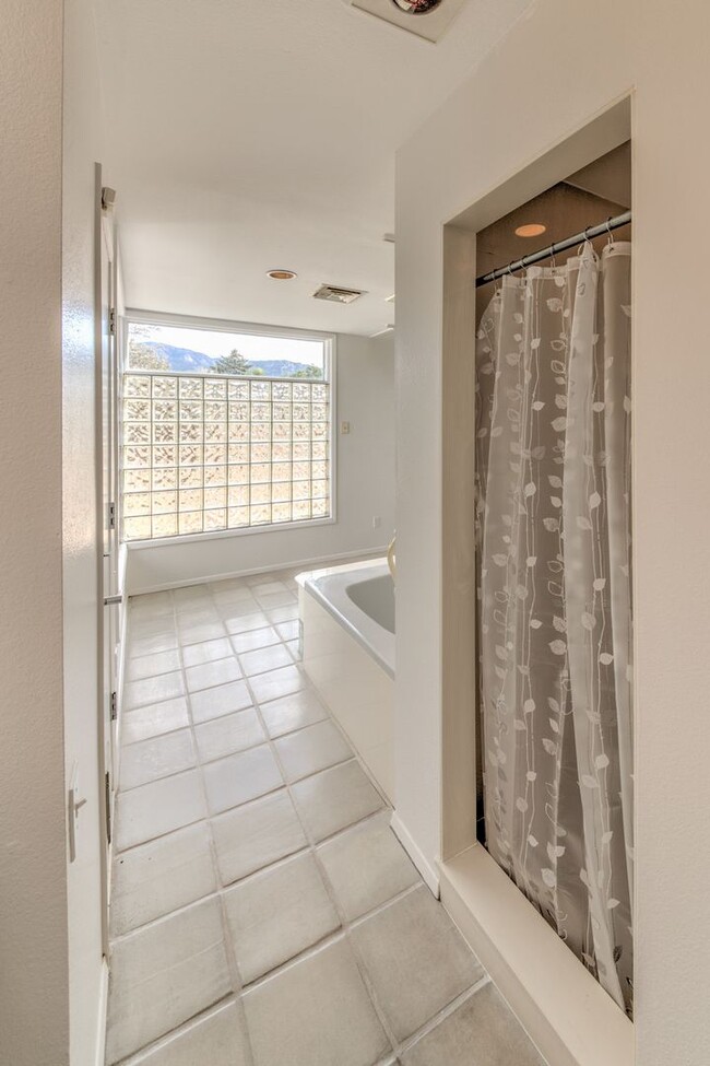Building Photo - SANDIA HEIGHTS EXECUTIVE RENTAL 2+Story 3B...