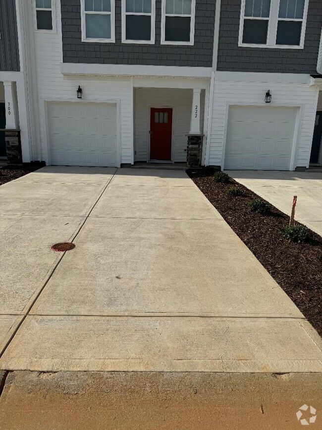 Building Photo - 222 Marston Ln