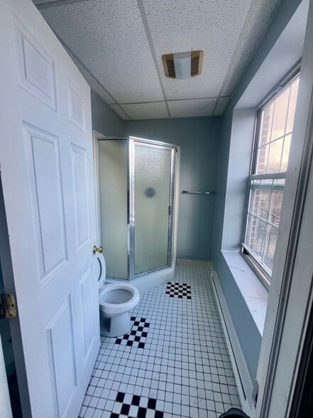 Building Photo - 334 Main St