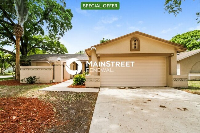 Primary Photo - 4 Bedroom Pet-Friendly Home in LONGWOOD, F...