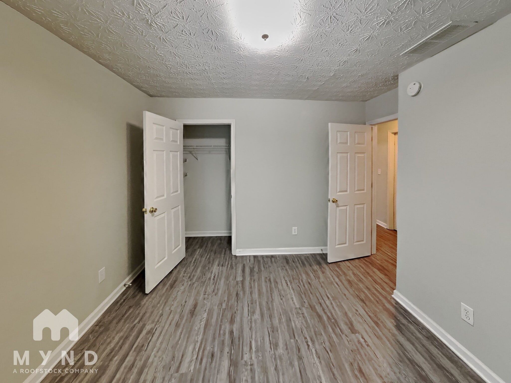 Building Photo - 10 Ryans Cir