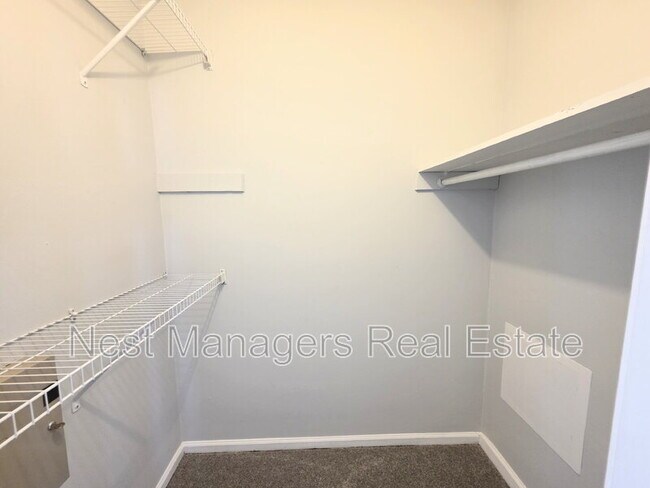 Building Photo - 9598 Holbrook Ln