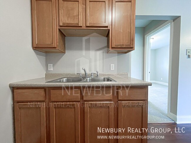 Building Photo - 1 Sunbury Estates