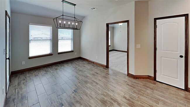 Building Photo - 10528 NW 41st St