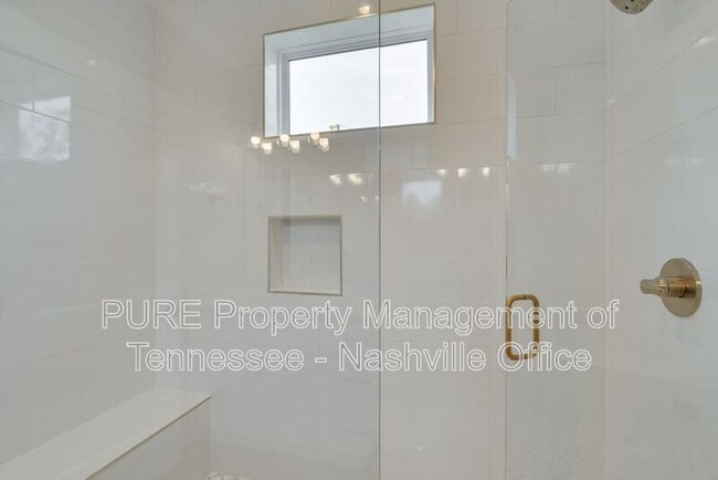 Building Photo - 606 Annex Ave