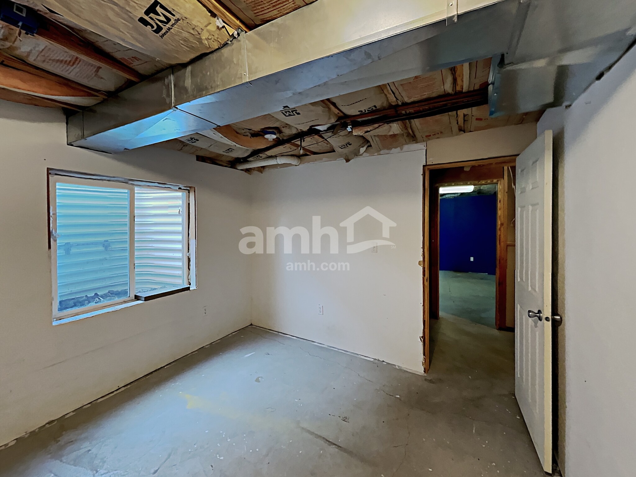Building Photo - 2098 Blossom St