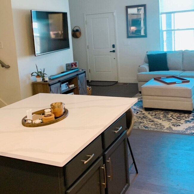 Building Photo - 3B/3.5B Downtown Superior Townhome - Built 2019!-Available June 2