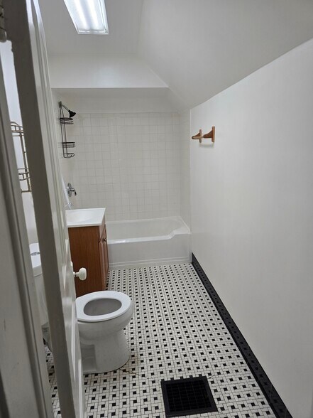 Bathroom - 4516 N Kenneth Ave