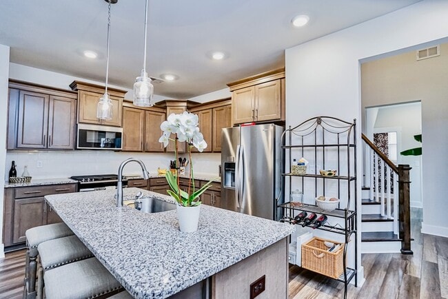 Building Photo - 111 Rosecroft Dr