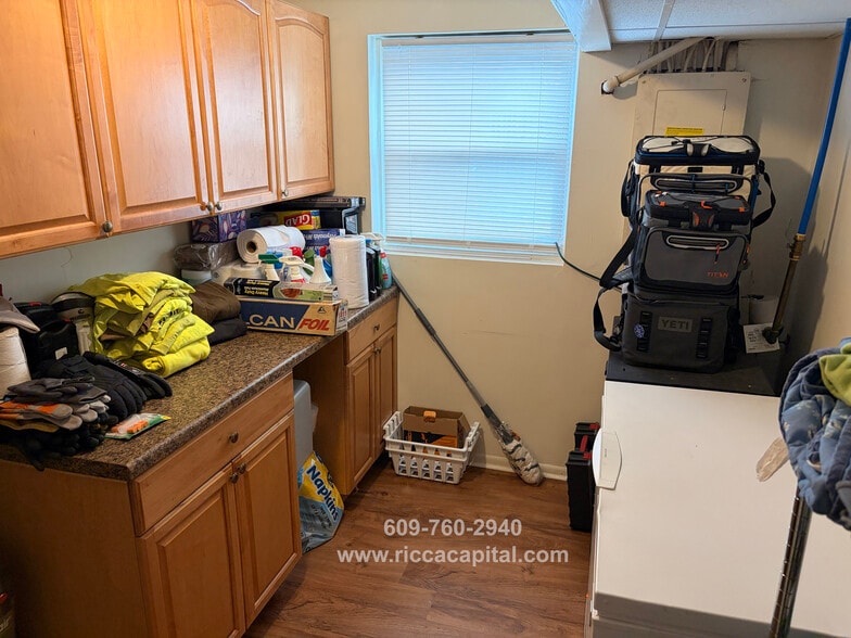 Building Photo - 184 Tansboro Rd