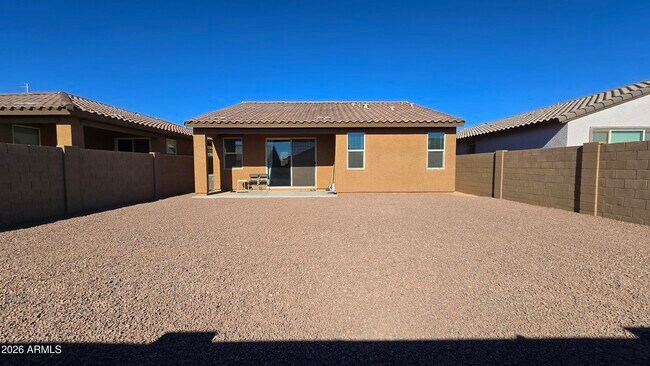 Building Photo - 16839 W Evergreen Rd