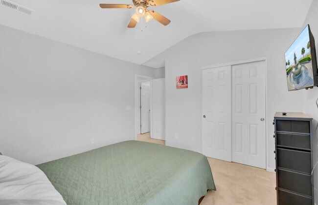 Building Photo - 132 Woodward Rd