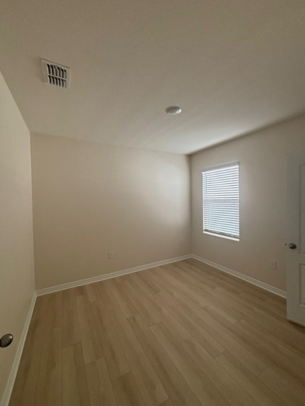 Building Photo - 3945 Angola Ln