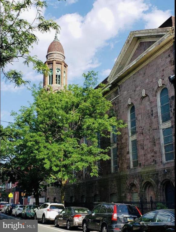 Primary Photo - 2018 Christian St
