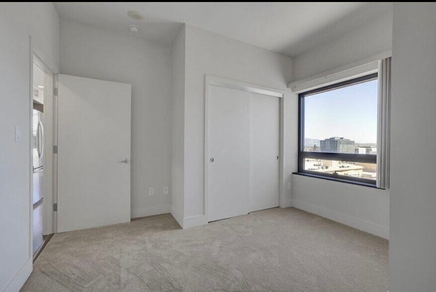 Building Photo - 88 E San Fernando St