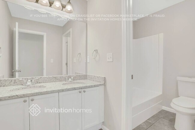 Building Photo - 4894 Day Lily Way