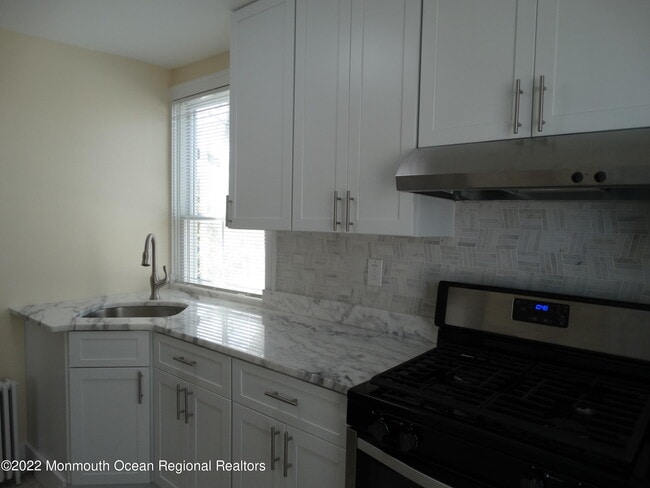 Building Photo - 74 Norwood Ave