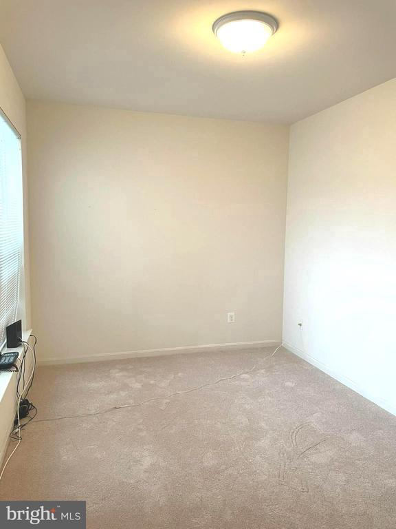 Building Photo - 7401 Travertine Dr