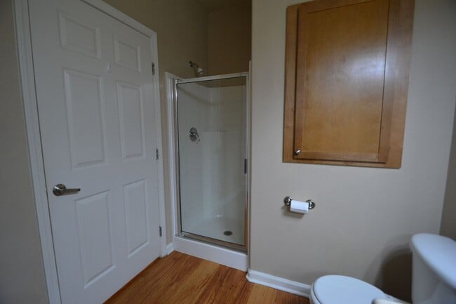 Building Photo - 6924 Ash Creek Heights