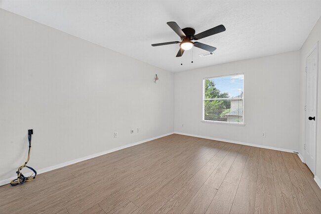 Building Photo - 6654 Stonefort Ct